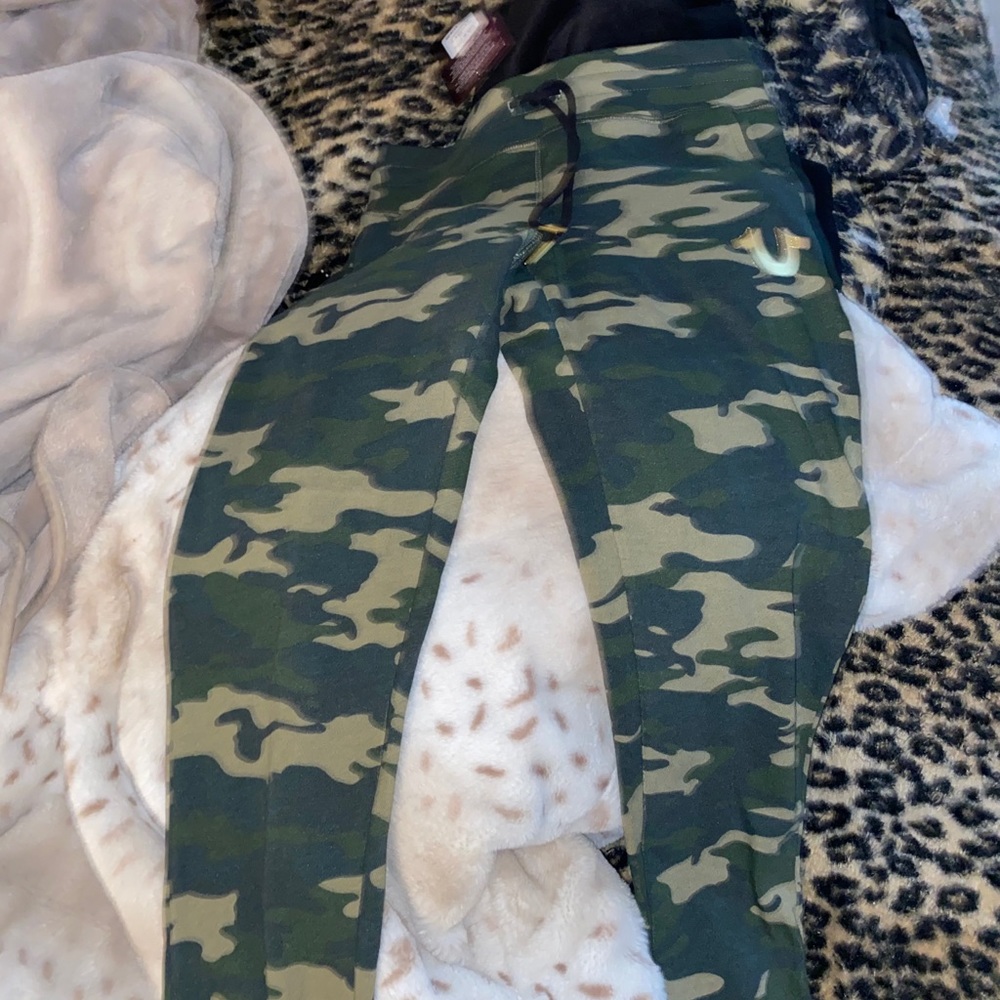 True religion joggers
